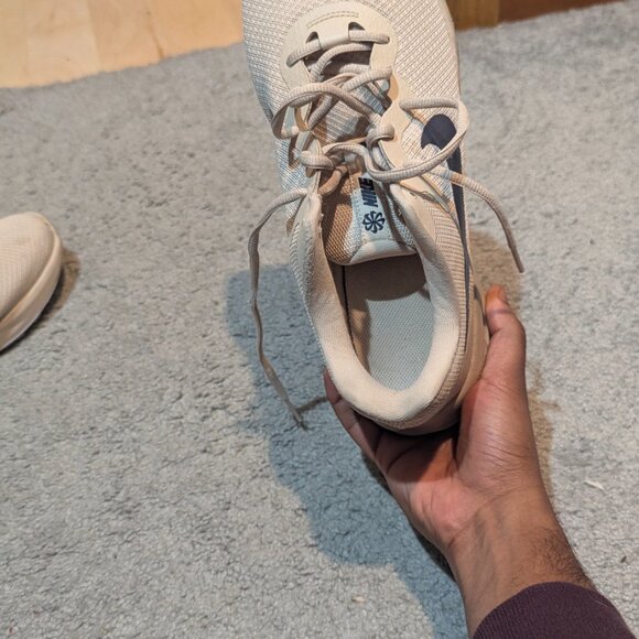 Nike Men's Revolution Size 10.5 (Pre-Owned - Excellent) - Picture 2 of 7